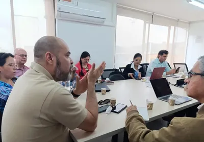 Ministerio de Salud destaca avances en la lucha contra el Cáncer en Caldas durante visita